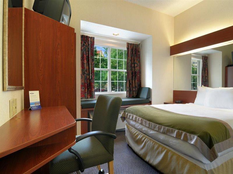 Microtel Inn & Suites By Wyndham Perimeter Center Sandy Springs Extérieur photo