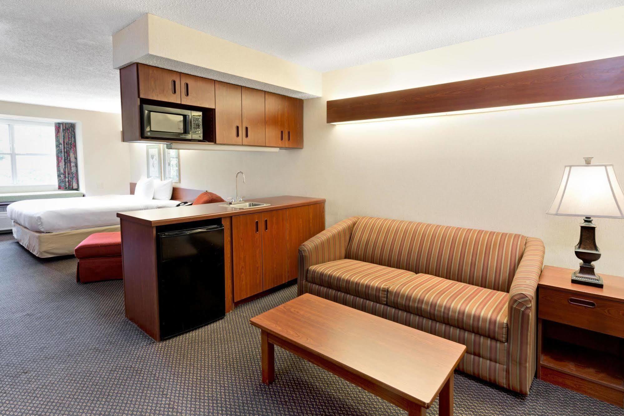 Microtel Inn & Suites By Wyndham Perimeter Center Sandy Springs Extérieur photo