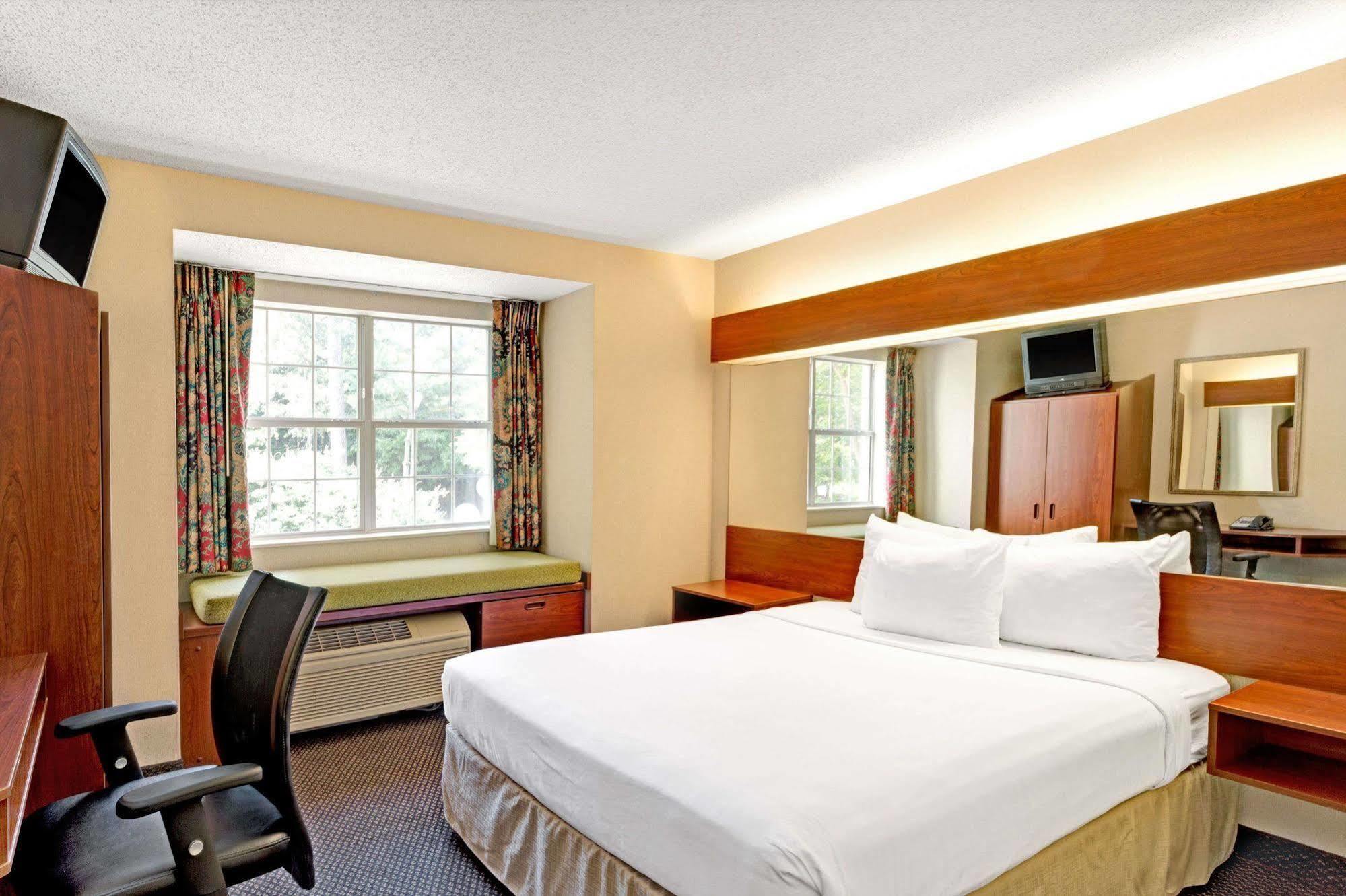 Microtel Inn & Suites By Wyndham Perimeter Center Sandy Springs Extérieur photo